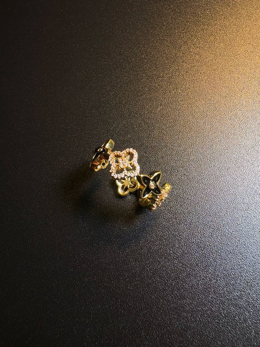 Vintage Style Black Enamel And Crystal Flower Ring - Gold Tone Quatrefoil Band