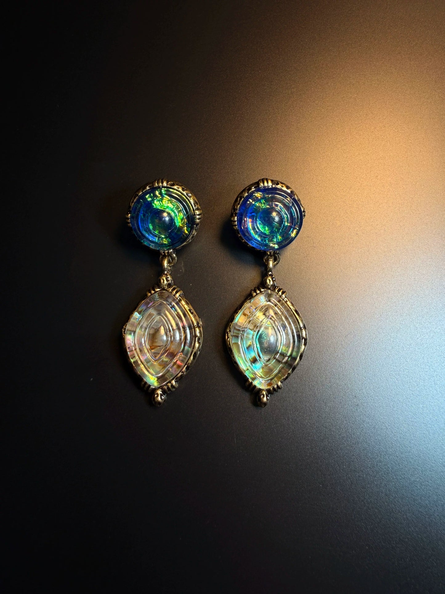 YYBB Jewelry Vintage Iridescent Drop Earrings with Opal Shimmer Glass Cabochons, Antique Gold Art Deco Dangle Style