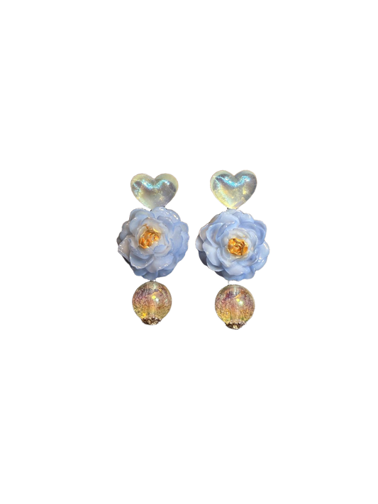 Pendientes colgantes en forma de corazón con flores iridiscentes azules de YYBB Jewelry, estilo vintage cottagecore con cuentas aurora