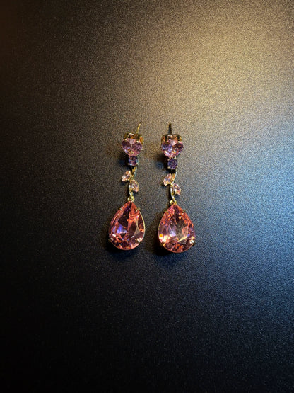 أقراط متدلية بكريستال وردي عتيق من YYBB Jewelry مع مسامير قلب، دلايات دمعة نباتية بلون ذهبي، وأسلوب بوهيمي فاخر