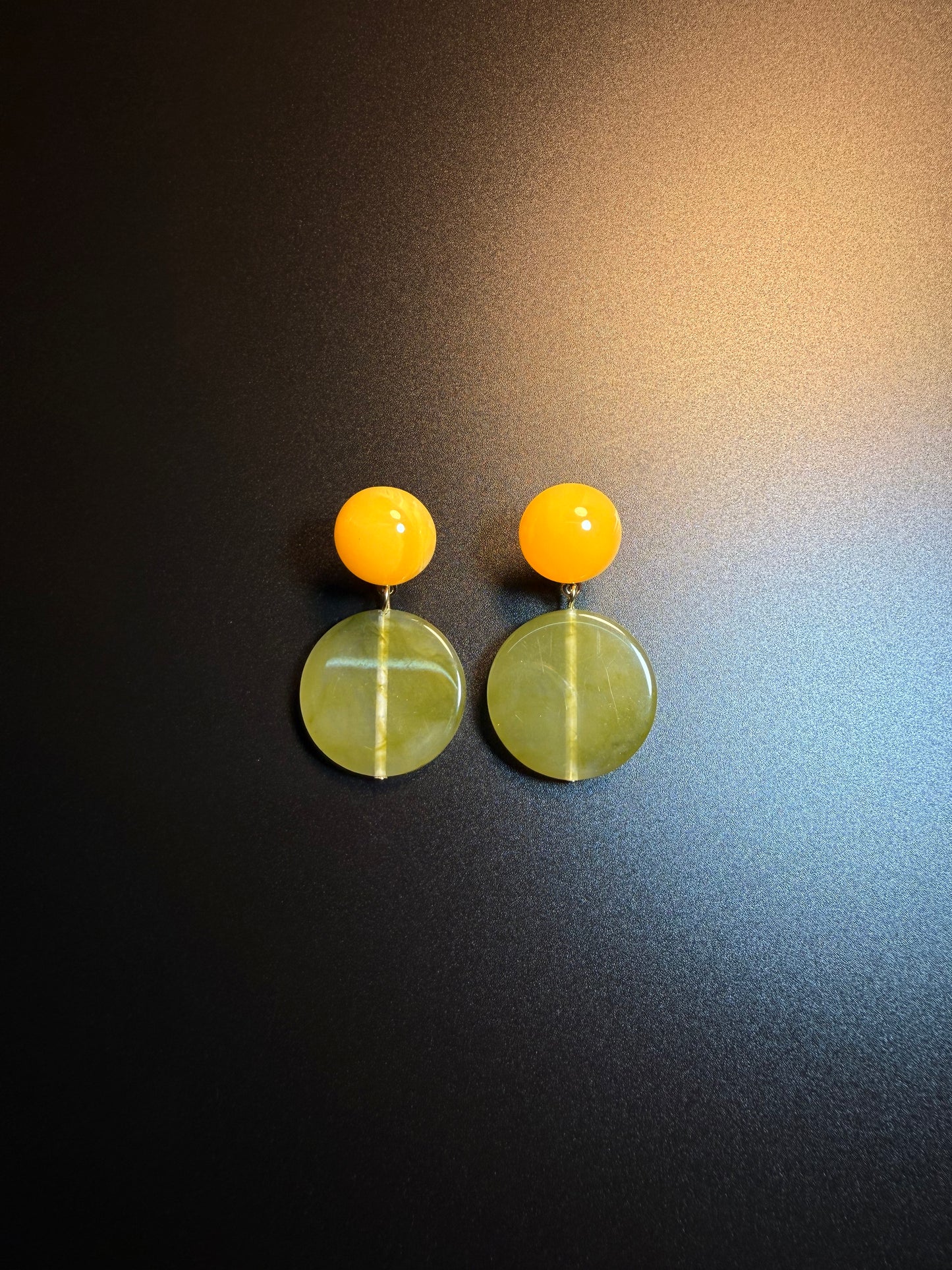 YYBB Jewelry Vintage Two-Tone Yellow and Green Geometric Drop Earrings Minimalist Mid-Century Modern Saffron and Moss Green Dangles