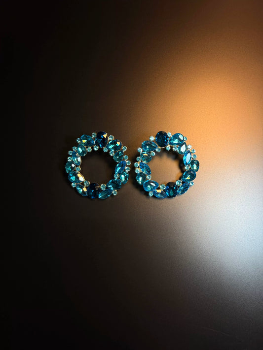 YYBB Jewelry Vintage Blue Crystal Wreath Statement Stud Earrings Rhinestone Halo Design with Mid-Century Glamour