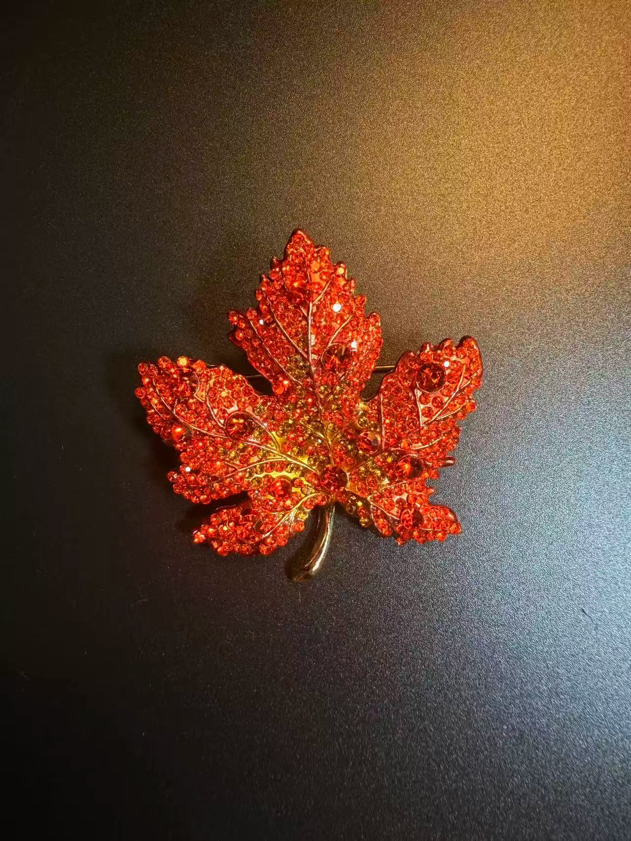 Vintage Style Sparkling Red Maple Leaf Brooch - Rhinestone Autumn Pin