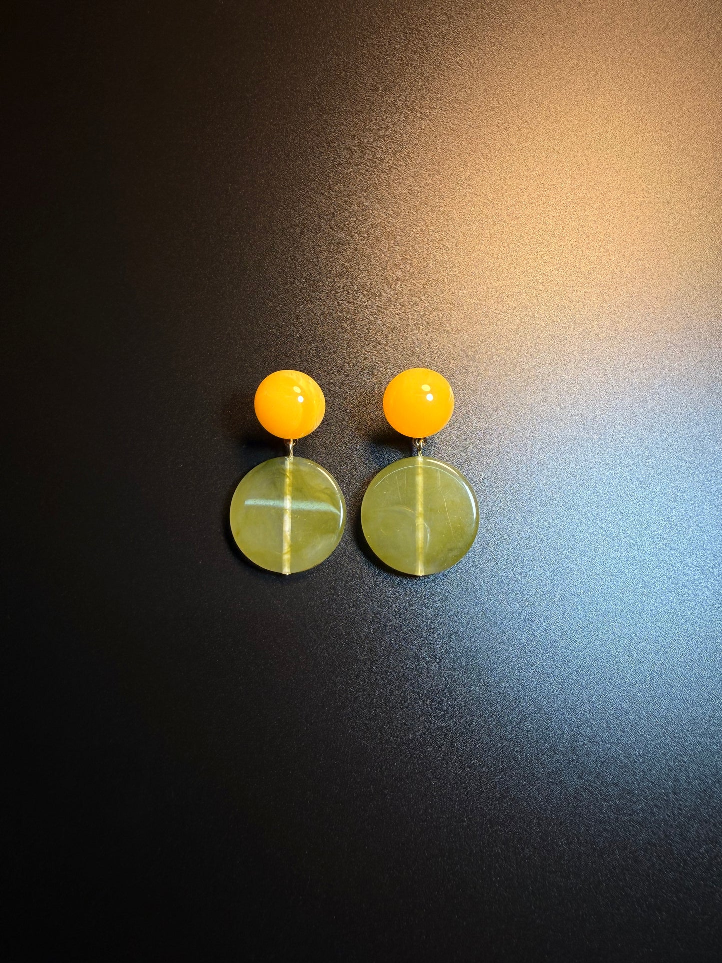 YYBB Jewelry Vintage Two-Tone Yellow and Green Geometric Drop Earrings Minimalist Mid-Century Modern Saffron and Moss Green Dangles