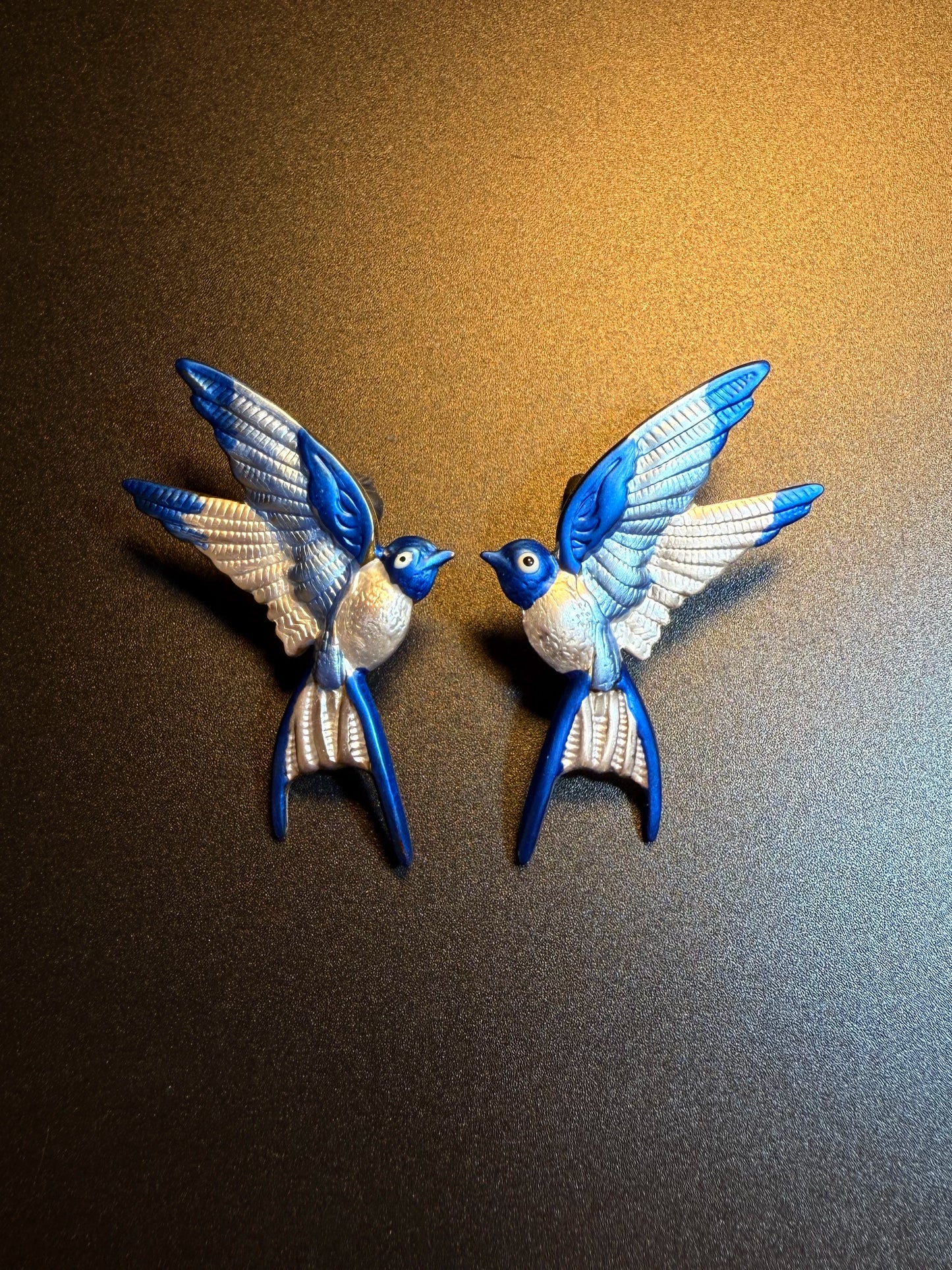 Vintage Style Blue Swallow Stud Earrings - Retro Flying Bird Jewelry