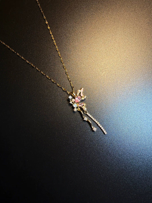 قلادة شرابات الفراشة الخيالية من YYBB Jewelry مع كريستالات وردية ولؤلؤ صناعي وسلسلة بلون ذهبي، أسلوب رومانسي كوتاج كور