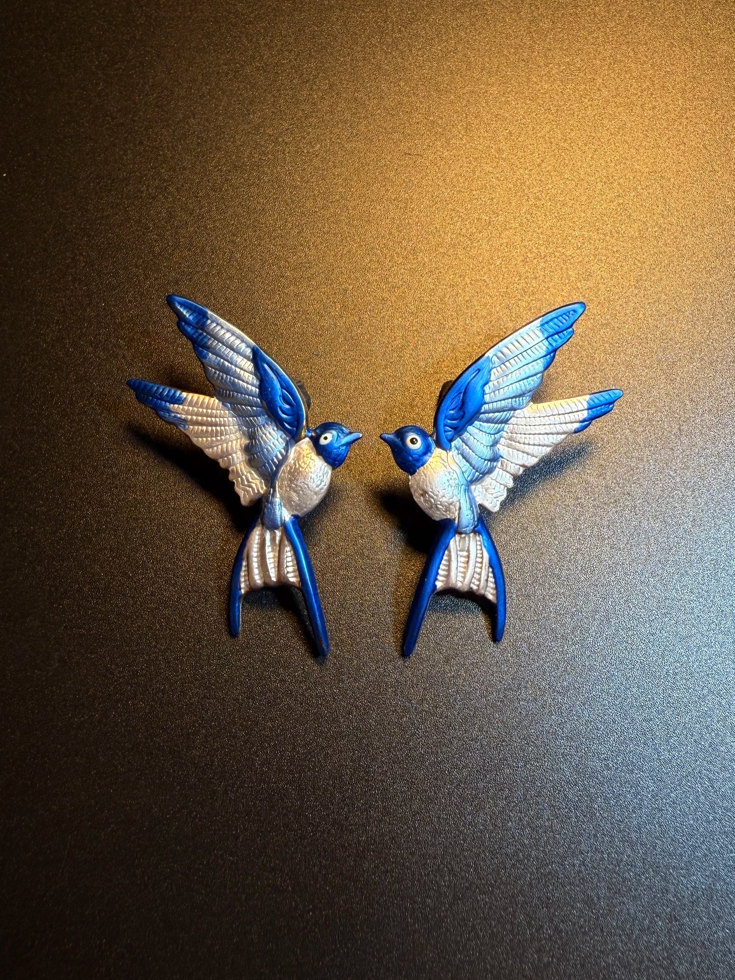 Vintage Style Blue Swallow Stud Earrings - Retro Flying Bird Jewelry