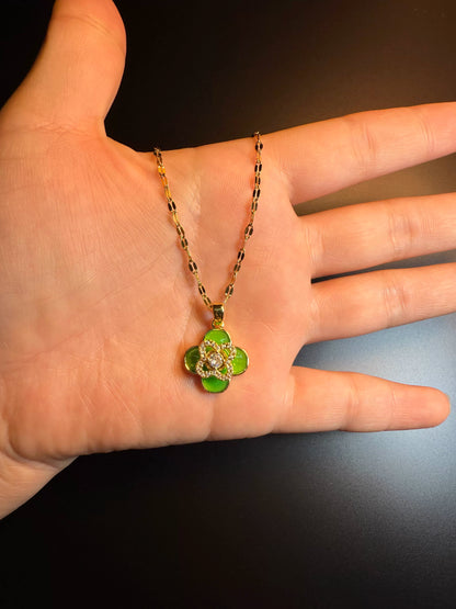 YYBB Jewelry Vintage Green Four Leaf Clover Rotating Pendant Necklace Gold-Plated Enamel CZ Dainty Floral Chain
