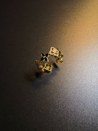 Vintage Style Black Enamel And Crystal Flower Ring - Gold Tone Quatrefoil Band